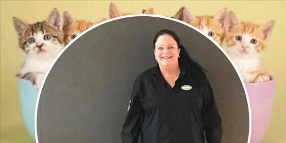 Cashier Henriëtte - Employees You See But Never Speak